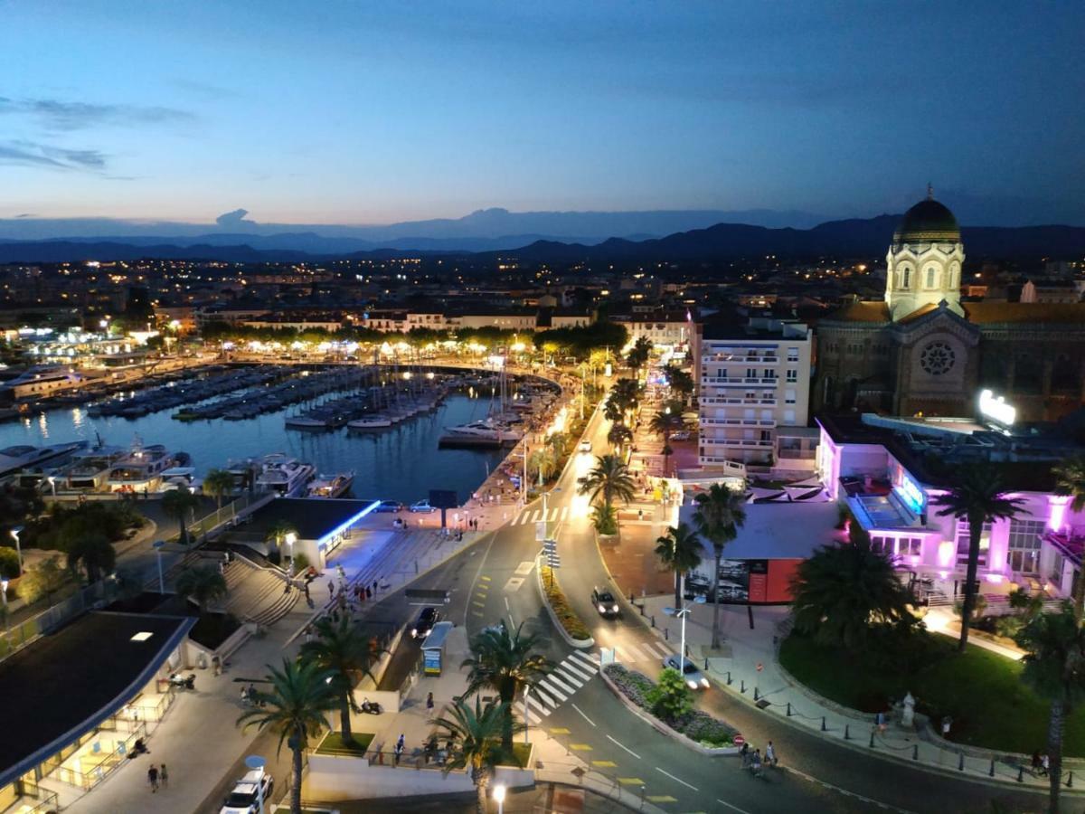 Au Coeur De Port Frejus - T2 30 M² - Tout A Pied Екстериор снимка